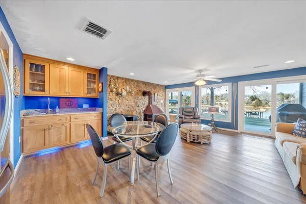 $714,600 | 287 Waterside Drive, Moneta, VA 24121