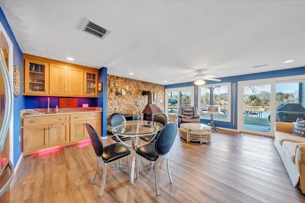 $714,600 | 287 Waterside Drive, Moneta, VA 24121