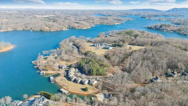 $714,600 | 287 Waterside Drive, Moneta, VA 24121