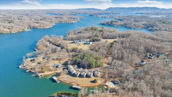$714,600 | 287 Waterside Drive, Moneta, VA 24121