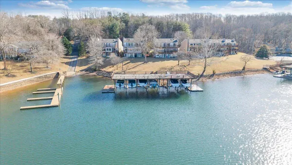 $714,600 | 287 Waterside Drive, Moneta, VA 24121