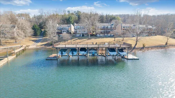 $714,600 | 287 Waterside Drive, Moneta, VA 24121