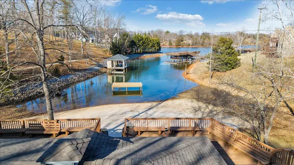 $714,600 | 287 Waterside Drive, Moneta, VA 24121