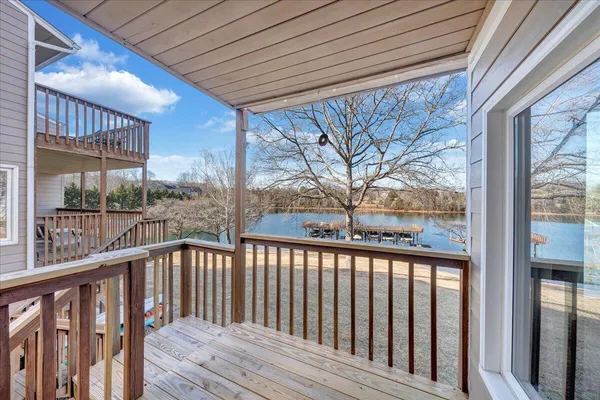 $714,600 | 287 Waterside Drive, Moneta, VA 24121