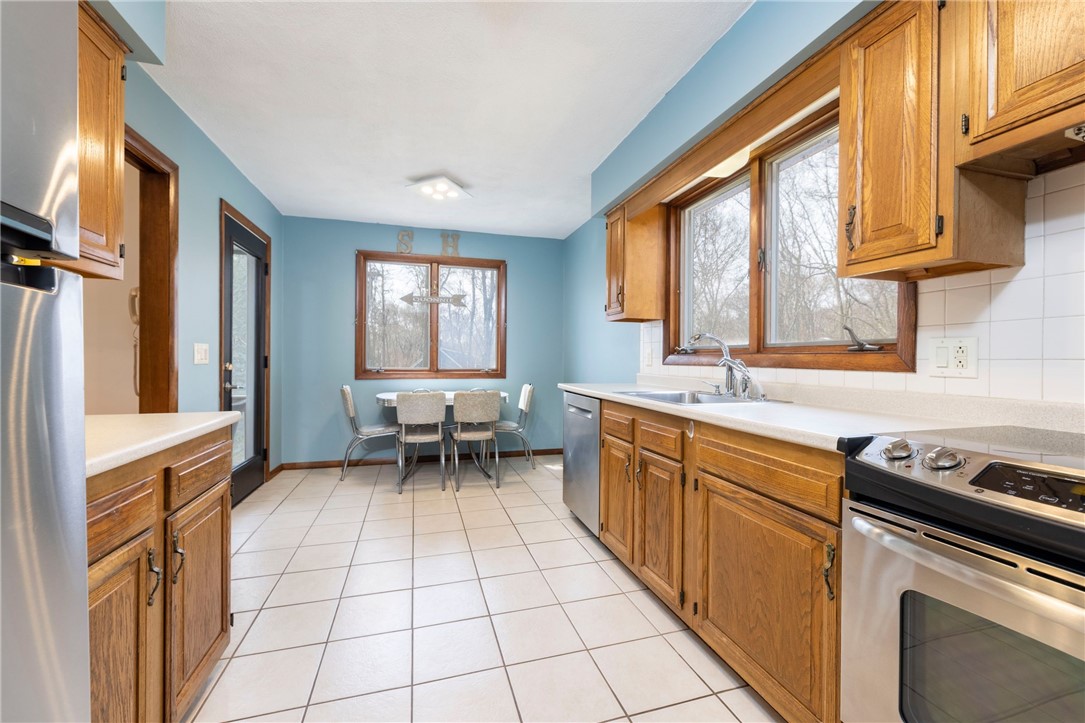 34 Donizetti Road Westerly, RI 02891 - Photo 6 of 50