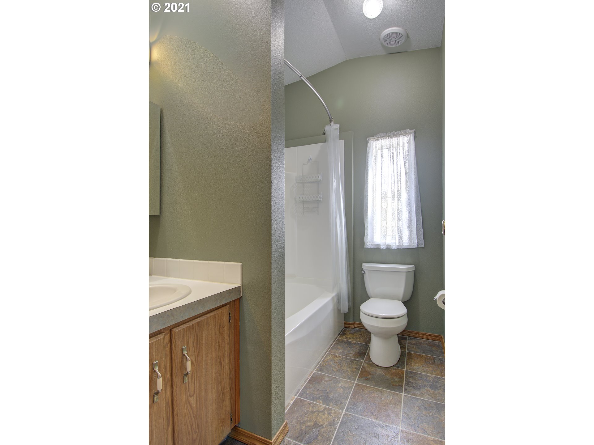 5 South Gee Creek Loop Ridgefield, WA 98642 - Photo 14 of 28