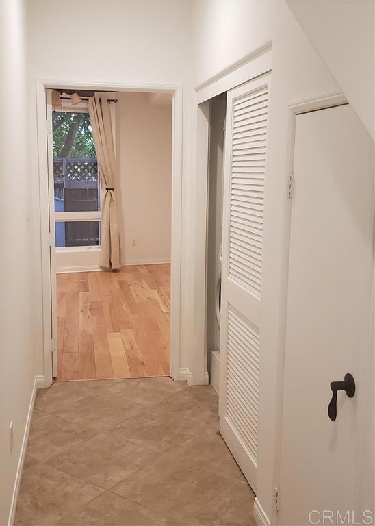 366 Forward Street, Unit E La Jolla, CA 92037 - Photo 11 of 26 an empty room with a window