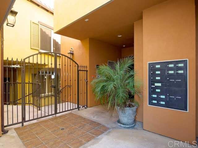 366 Forward Street, Unit E La Jolla, CA 92037 - Photo 22 of 26 a view of a balcony with potted plants
