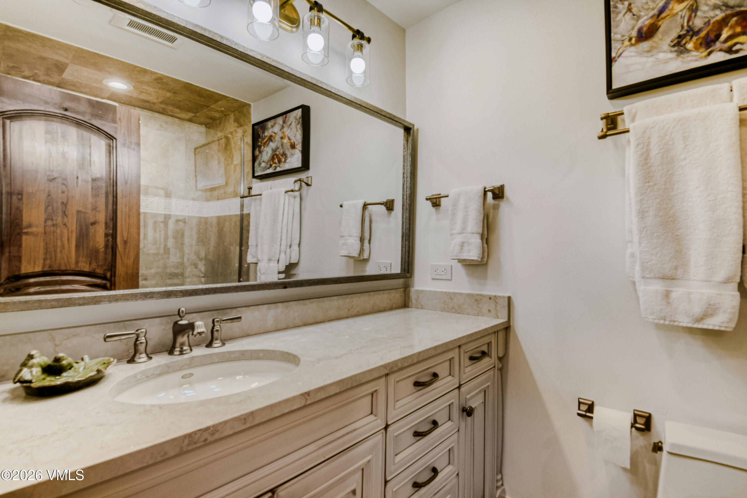 45 West Thomas Place, Unit R17 Beaver Creek, CO 81620 - Photo 22 of 29 45 W Thomas Pl # R-17 - Print Quality -