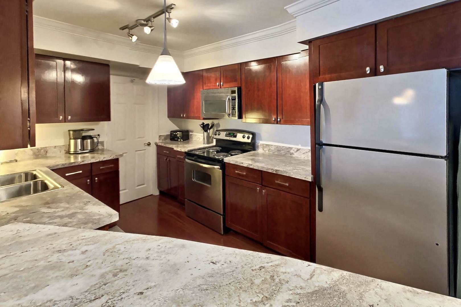 2230 South Goebbert Road, Unit 344 Arlington Heights, IL 60005 - Photo 3 of 12