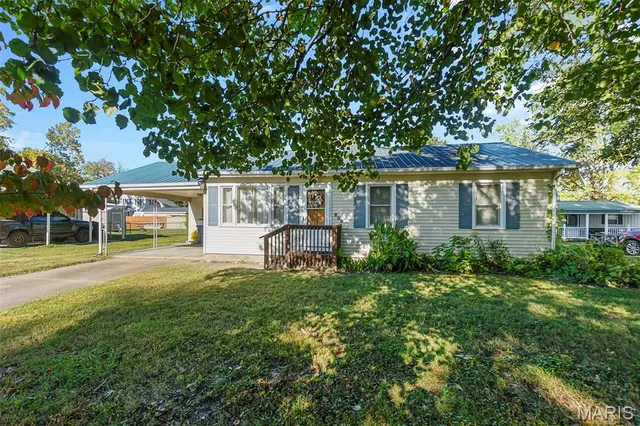 $129,900 | 209 Easy Street, Chaffee, MO 63740