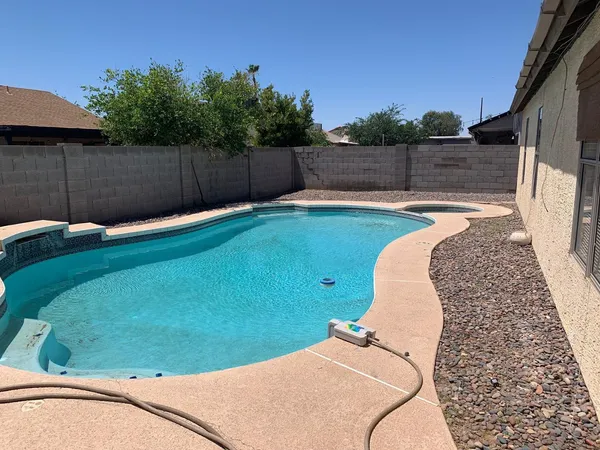 $1,950 | 8135 West Krall Street, Glendale, AZ 85303