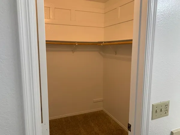 $1,950 | 8135 West Krall Street, Glendale, AZ 85303