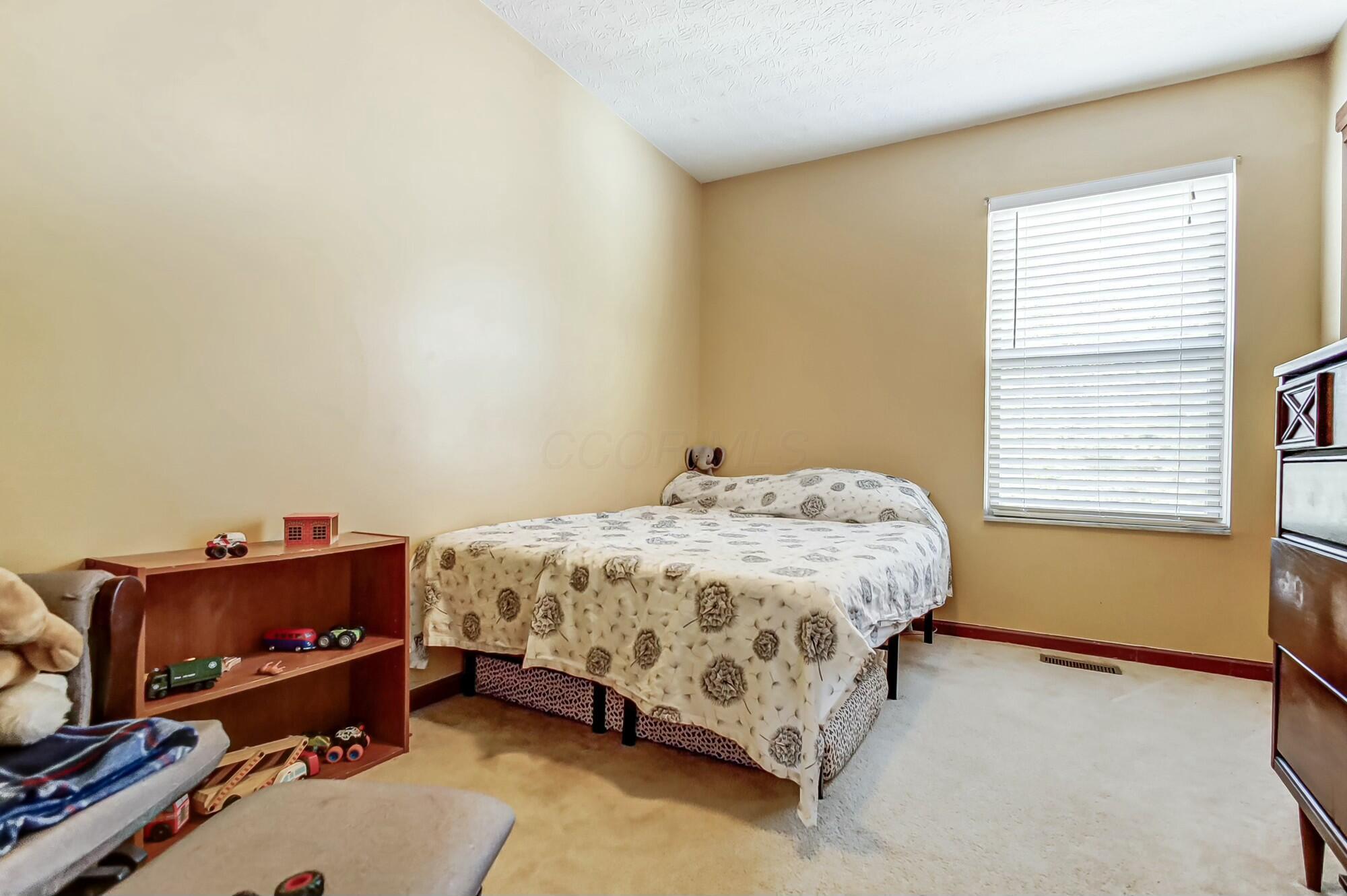 3093 Briar Ridge Road Columbus, OH 43232 - Photo 18 of 32 bedroom # 2