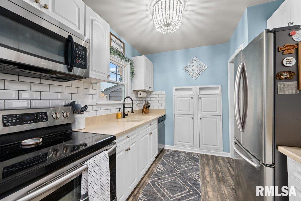 3255 14th Street Rock Island, IL 61201 - Photo 14 of 38