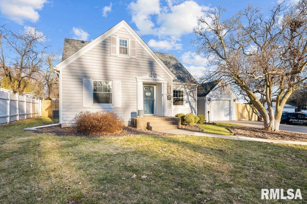 3255 14th Street Rock Island, IL 61201 - Photo 3 of 38