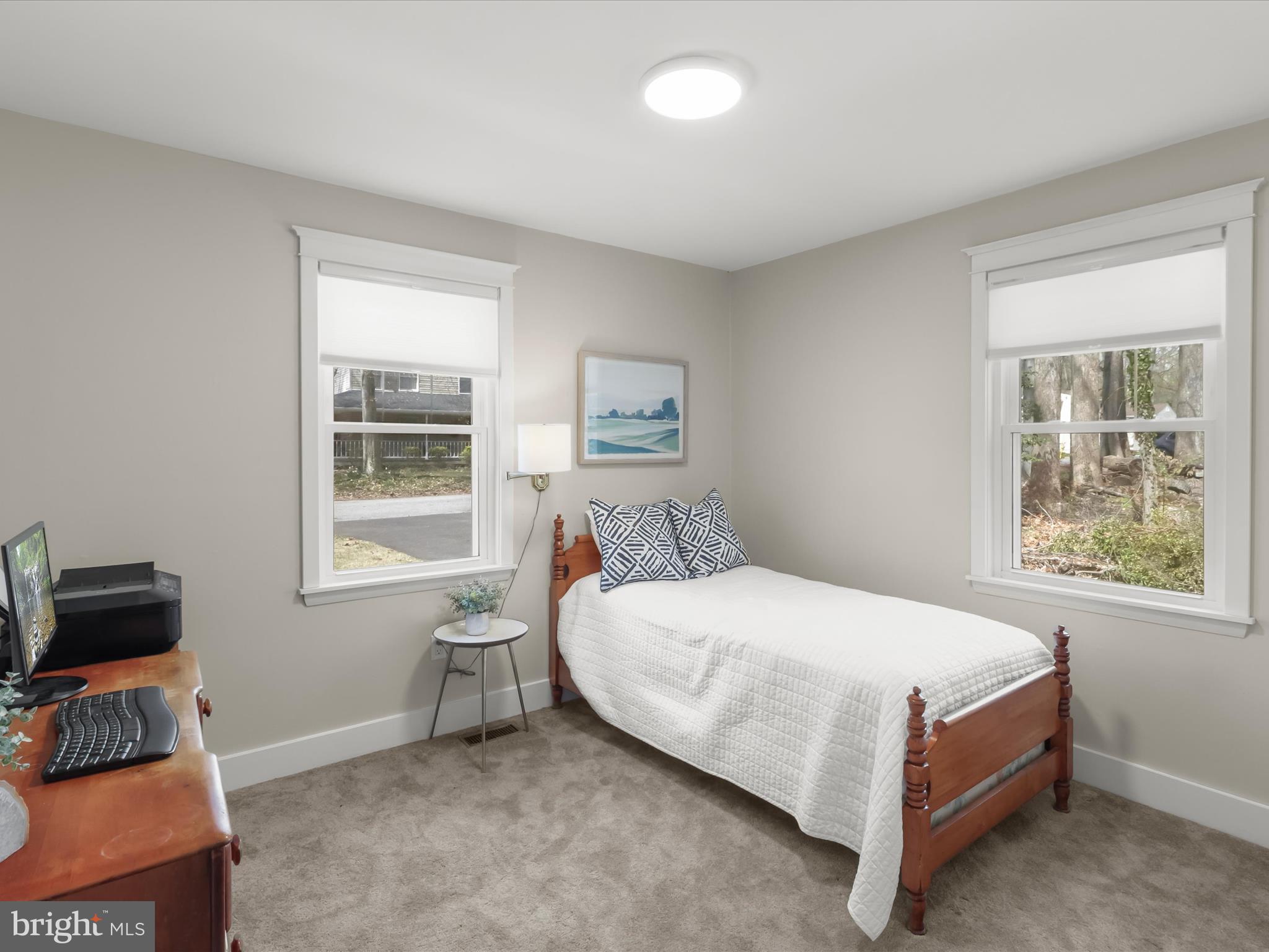 941 Buttonwood Trail Crownsville, MD 21032 - Photo 18 of 43 a bedroom with a bed and a window