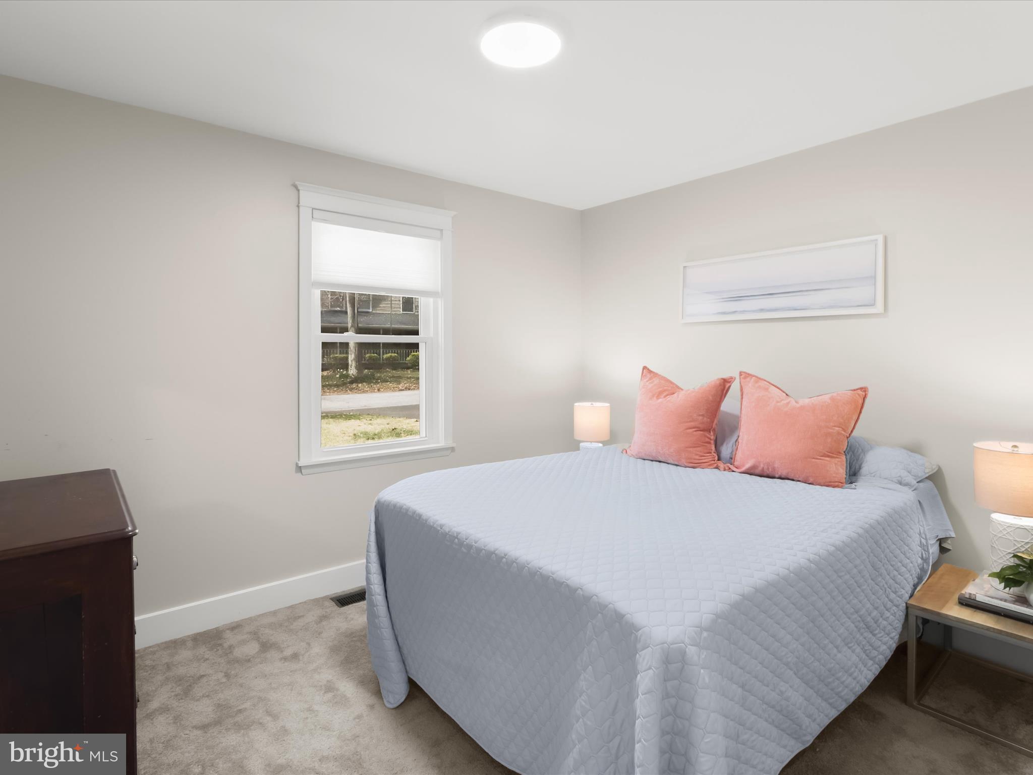 941 Buttonwood Trail Crownsville, MD 21032 - Photo 20 of 43 a bedroom with a bed and a window