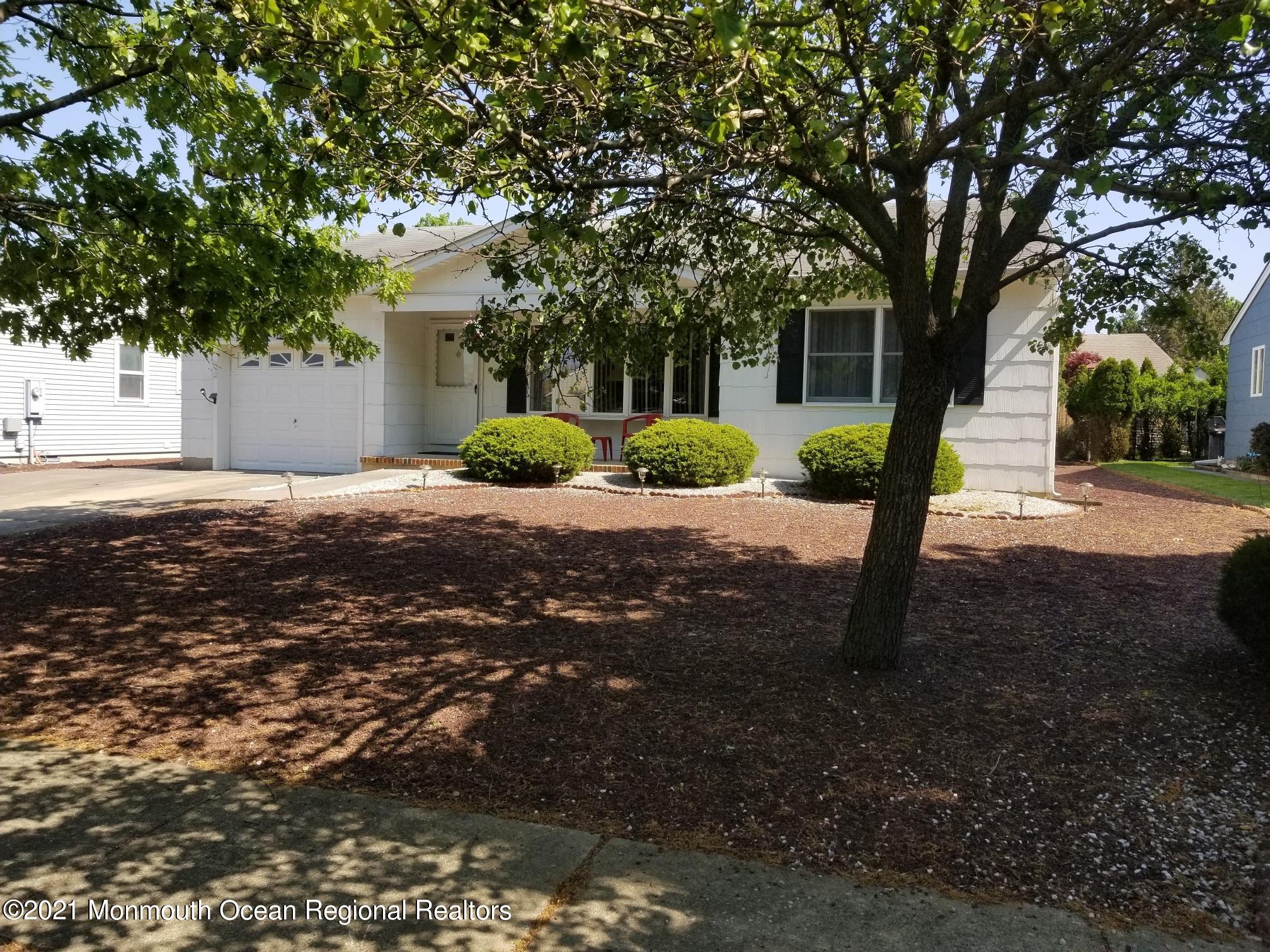 28 Mapleton Road Toms River, NJ 08757 - Photo 2 of 27 28 mapleton front 1 - Copy - Copy