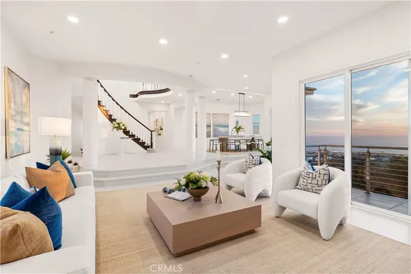 $3,990,000 | 857 Avenida Acapulco, San Clemente, CA 92672