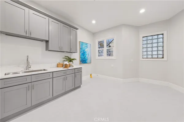 $3,990,000 | 857 Avenida Acapulco, San Clemente, CA 92672