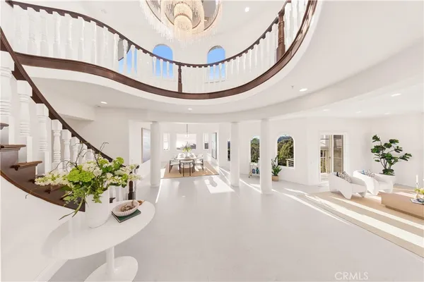 $3,990,000 | 857 Avenida Acapulco, San Clemente, CA 92672
