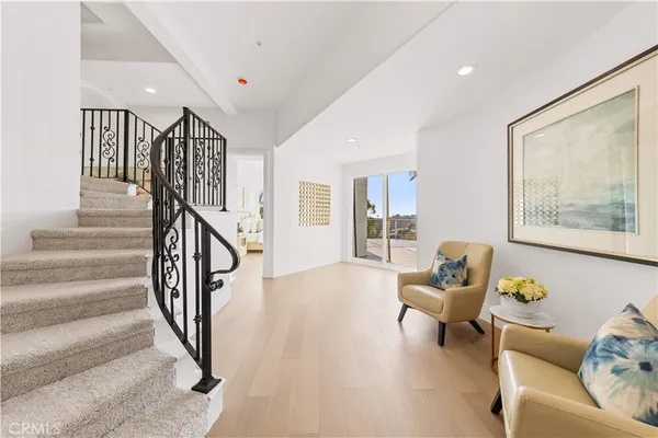 $3,990,000 | 857 Avenida Acapulco, San Clemente, CA 92672