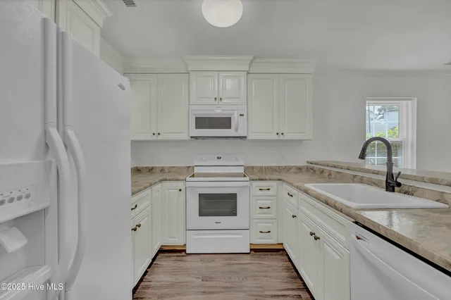 $225,500 | 154 Lullwater Drive, Unit A, Wilmington, NC 28403