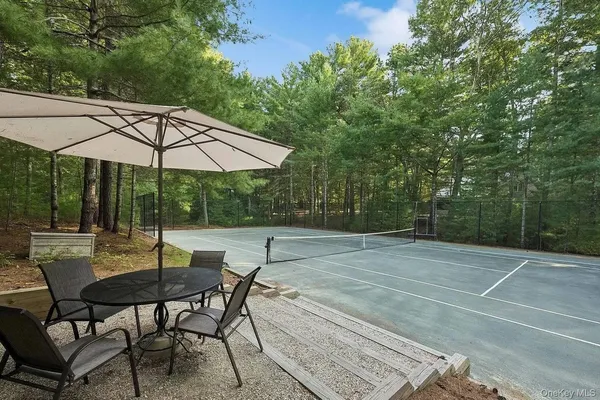 $55,000 | 33 Oakhill Lane, East Hampton, NY 11937
