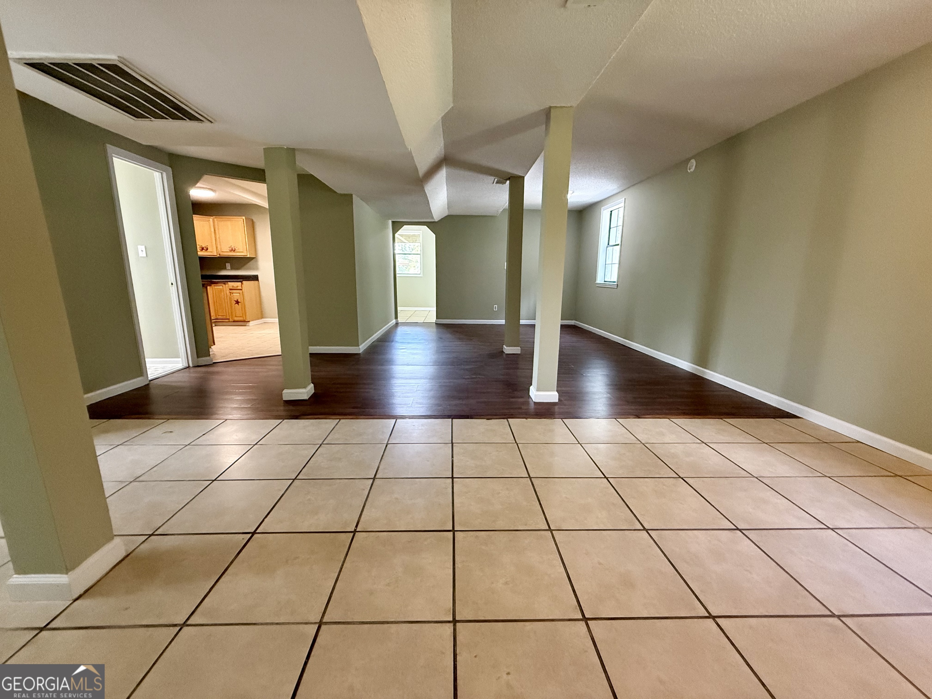 2592 White Oak Road Thomson, GA 30824 - Photo 17 of 30 a view of a entryway