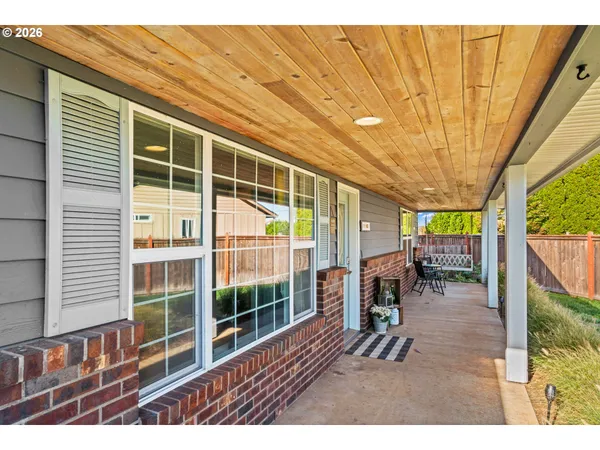 $550,000 | 1898 Iron Horse Road, Eugene, OR 97402