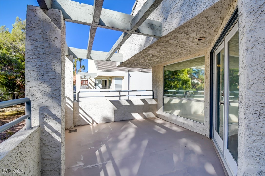 2781 Ferrin Road Las Vegas, NV 89117 - Photo 3 of 37