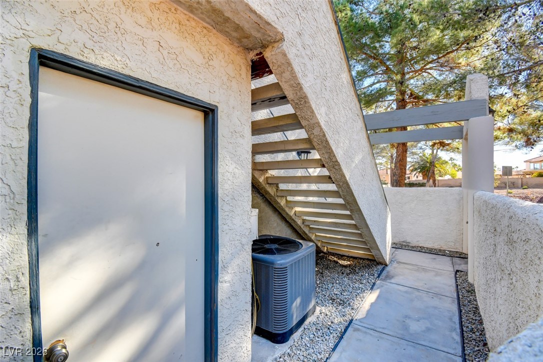 2781 Ferrin Road Las Vegas, NV 89117 - Photo 33 of 37