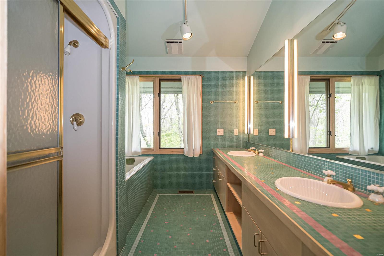740 High Hampton Road St. Louis, MO 63124 - Photo 14 of 36 Gallery Image 14