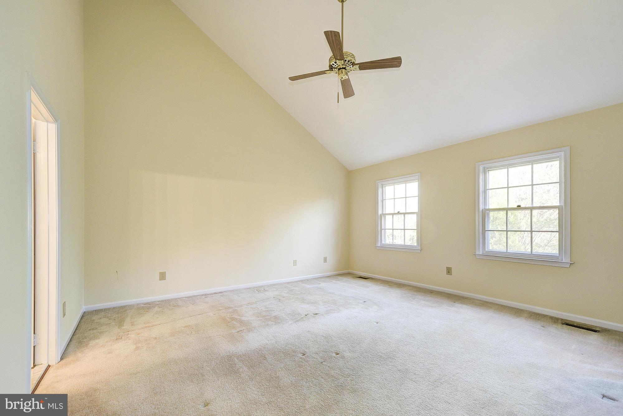 8023 Rising Ridge Road Bethesda, MD 20817 - Photo 13 of 30 a view of empty room with windows