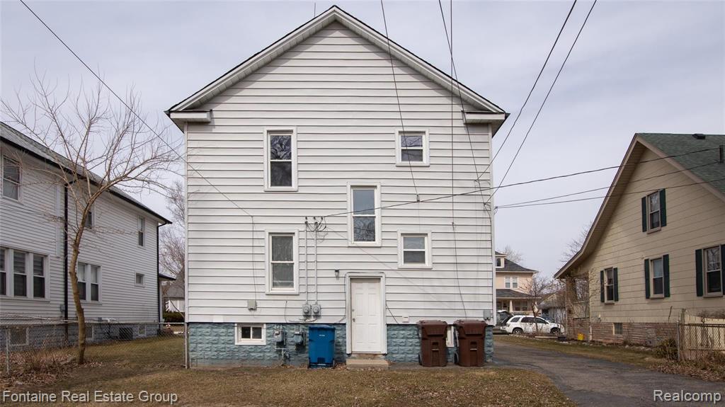 35335 Chestnut Street Wayne, MI 48184 - Photo 5 of 30