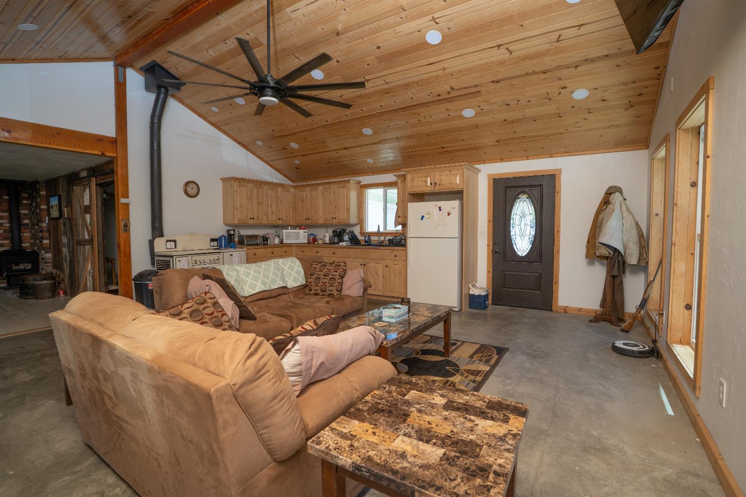 20505 Coalinga Road Paicines, CA 95043 - Photo 4 of 88