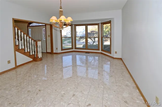 $645,000 | 12762 Hezel Lane, St. Louis, MO 63141