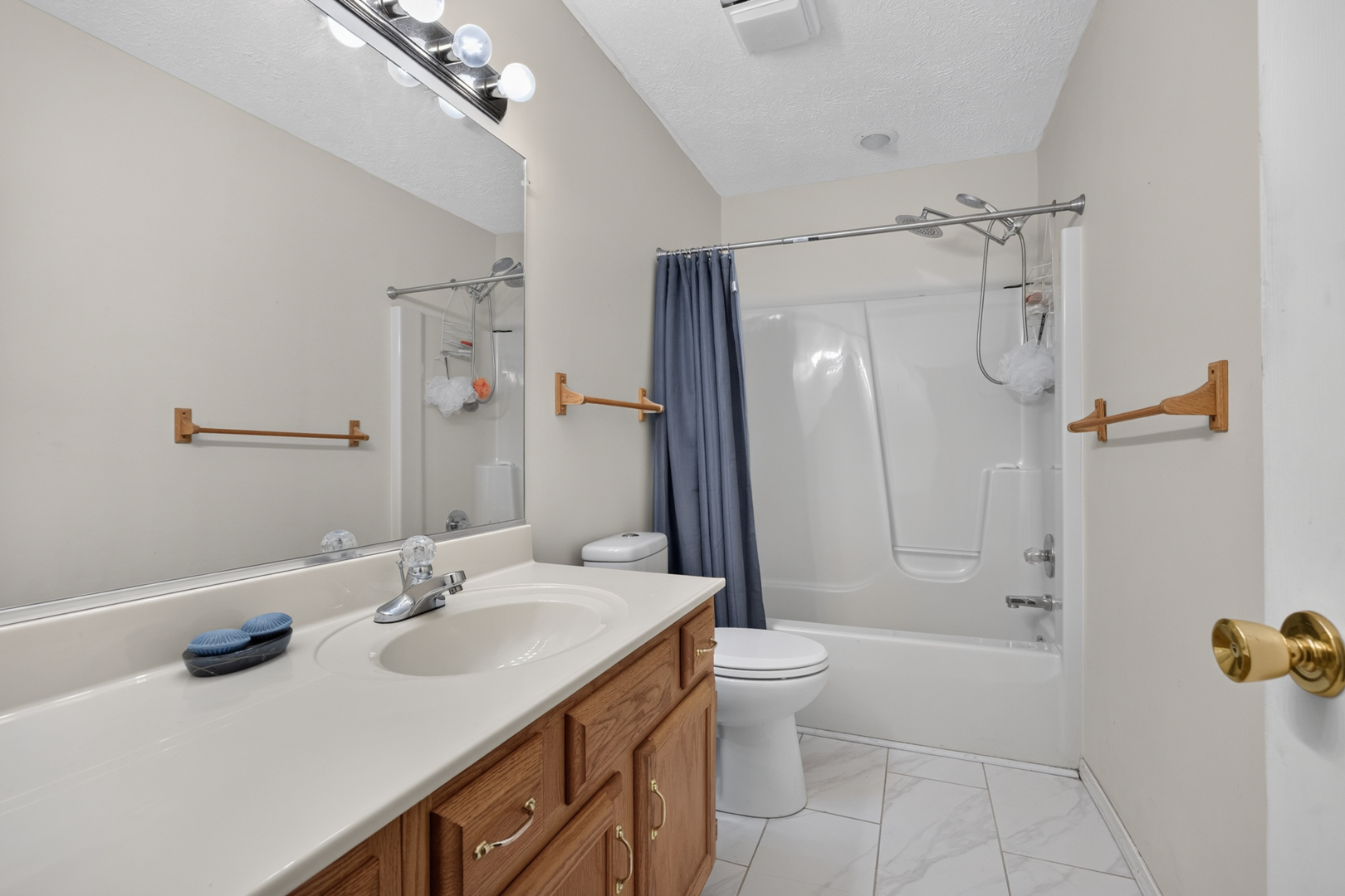 2 Scenic Point Bloomington, IL 61701 - Photo 25 of 56