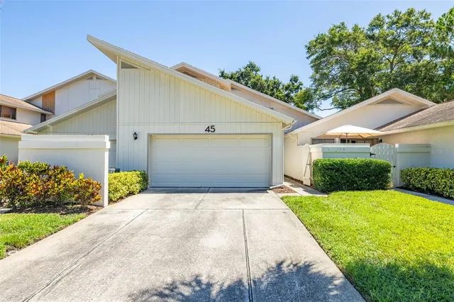 $349,000 | 498 Lakeview Drive, Unit 45, Palm Harbor, FL 34683