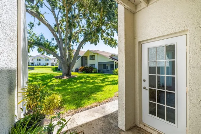 $349,000 | 498 Lakeview Drive, Unit 45, Palm Harbor, FL 34683