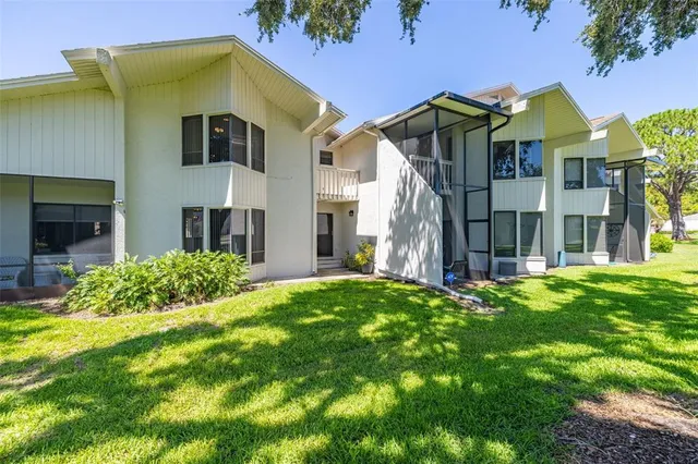 $349,000 | 498 Lakeview Drive, Unit 45, Palm Harbor, FL 34683