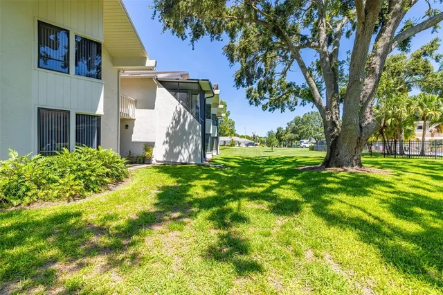 $349,000 | 498 Lakeview Drive, Unit 45, Palm Harbor, FL 34683