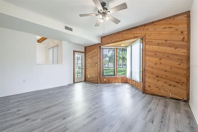 $349,000 | 498 Lakeview Drive, Unit 45, Palm Harbor, FL 34683