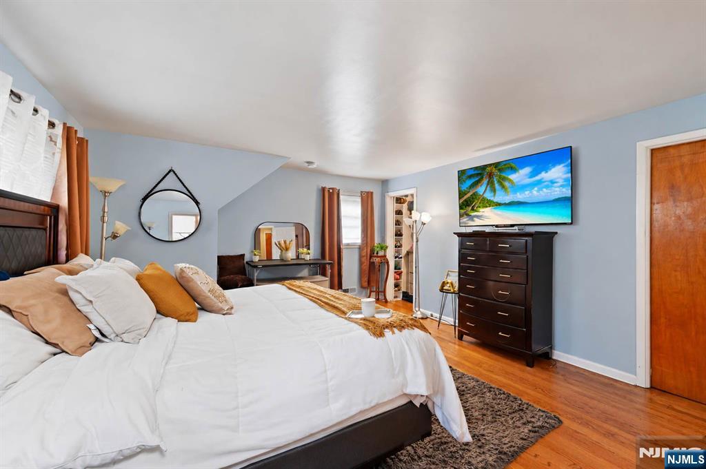 136 Van Buskirk Road Teaneck, NJ 07666 - Photo 28 of 49 Gallery Image 28