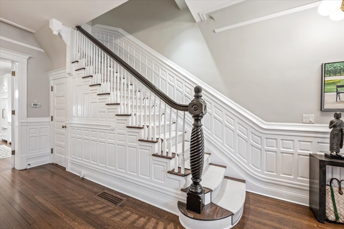1304 North Ritchie Court Chicago, IL 60610 - Photo 11 of 28 a view of entryway and hall with wooden floor