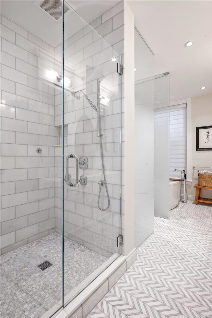 1304 North Ritchie Court Chicago, IL 60610 - Photo 17 of 28 a bathroom with a shower