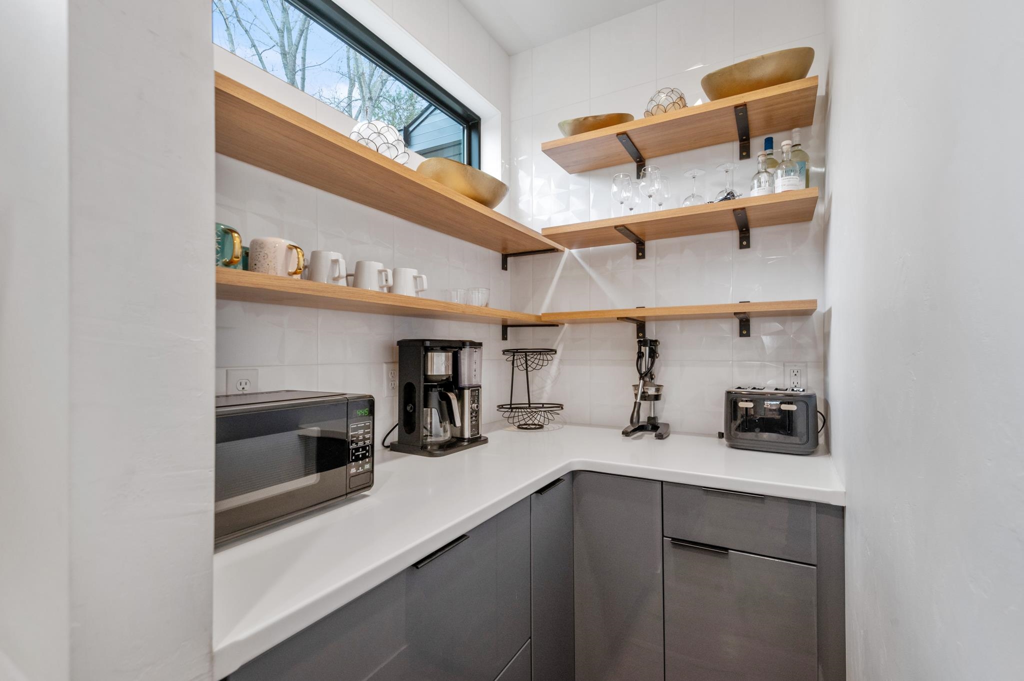 624 East Circle Ridge Place Sturgeon Bay, WI 54235 - Photo 11 of 50