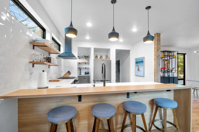 $844,900 | 624 East Circle Ridge Place, Sturgeon Bay, WI 54235