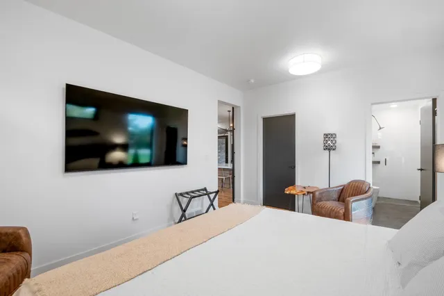 $844,900 | 624 East Circle Ridge Place, Sturgeon Bay, WI 54235